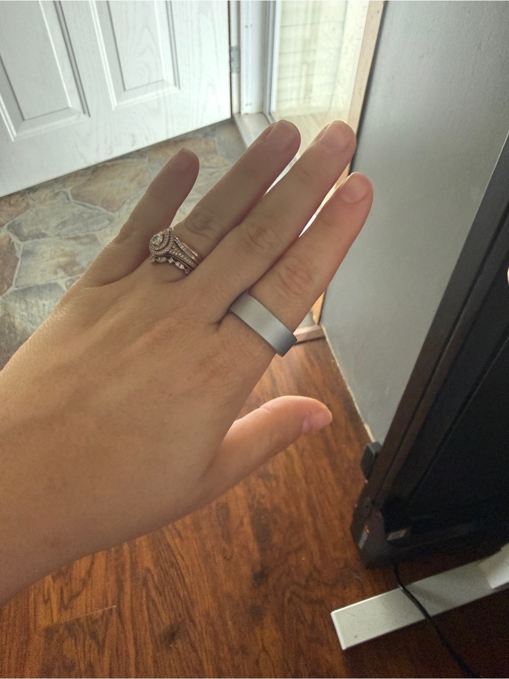 QALO QRNT Smart Ring, Size 10 - Picture 4 of 4